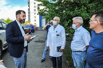 Проблему закрытия и продления листов нетрудоспособности для больных коронавирусом обсудили парламентарии с руководством ГБ-5 в Братске